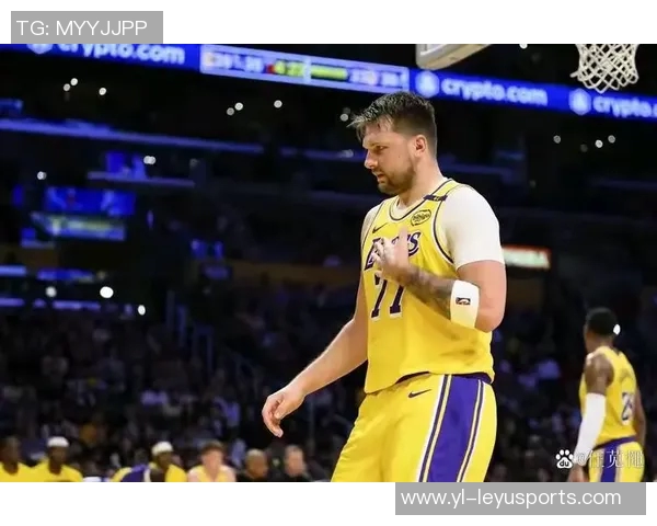 东契奇三分球命中率低却对湖人造成致命威胁场均投篮12次分析