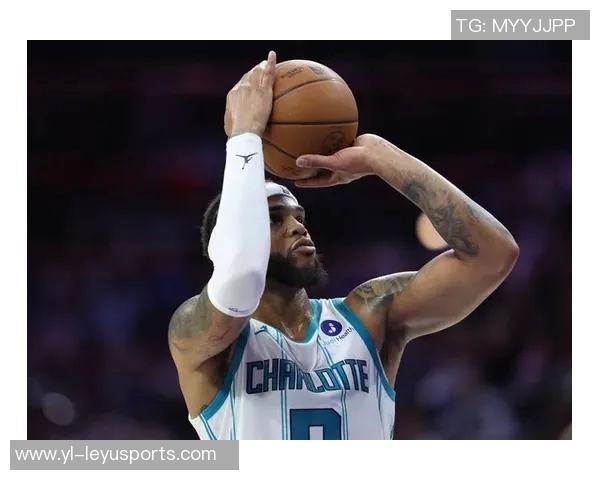 卡尔克布伦纳强势表现6投5中收获双十数据助力球队逆袭湖人